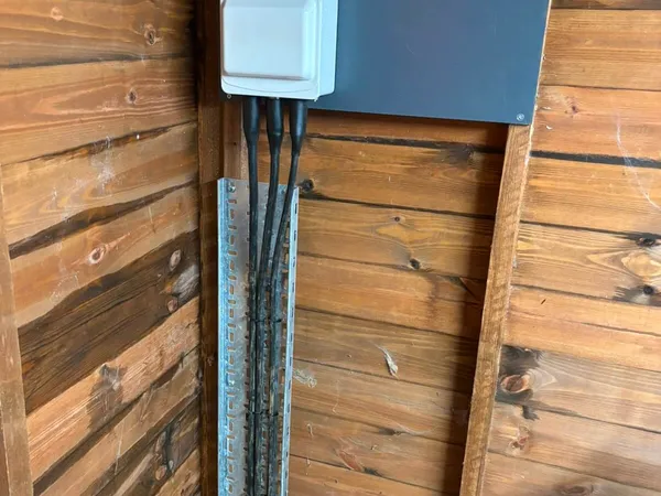Garden and summer house power supply installation